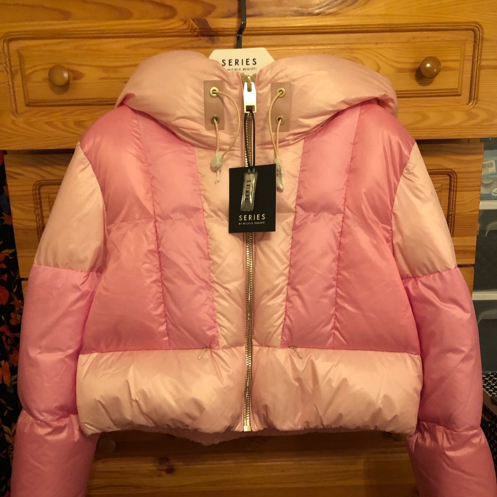 Nicole Benisti NB Series Crop Down Jacket  NWT Limited Edition~ XL
Pink Peach